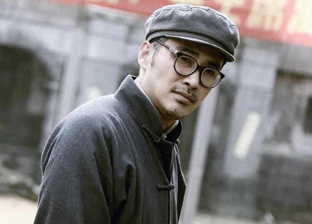 央视《暗夜与黎明》开播,我想说:这才是国产谍战大剧该有的样子