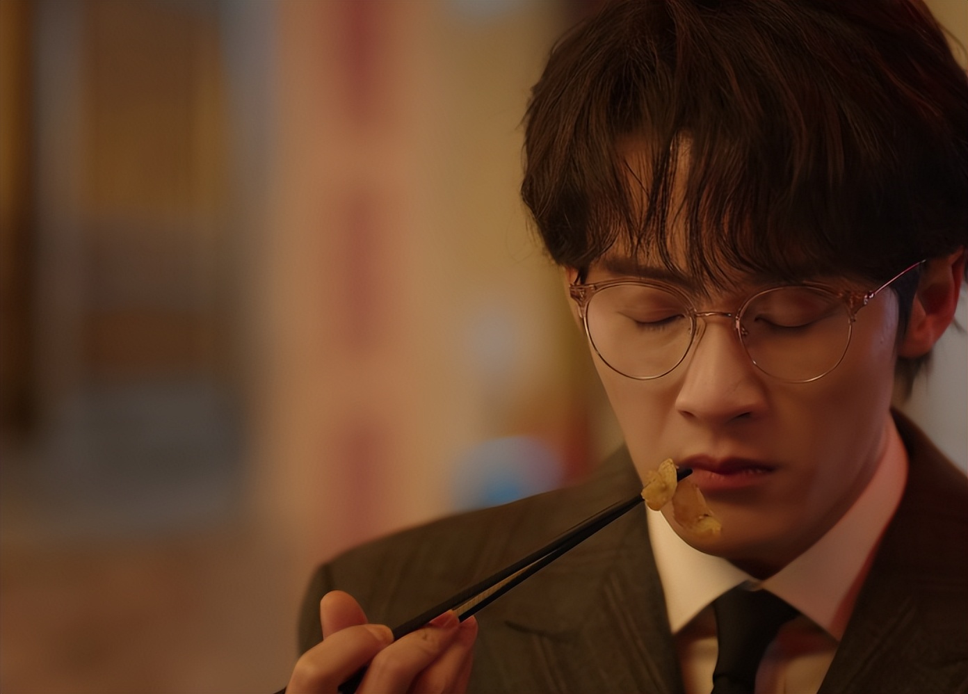 才3集评分9.7,檀健次令观众成功“入坑”,国产都市剧有天花板了!