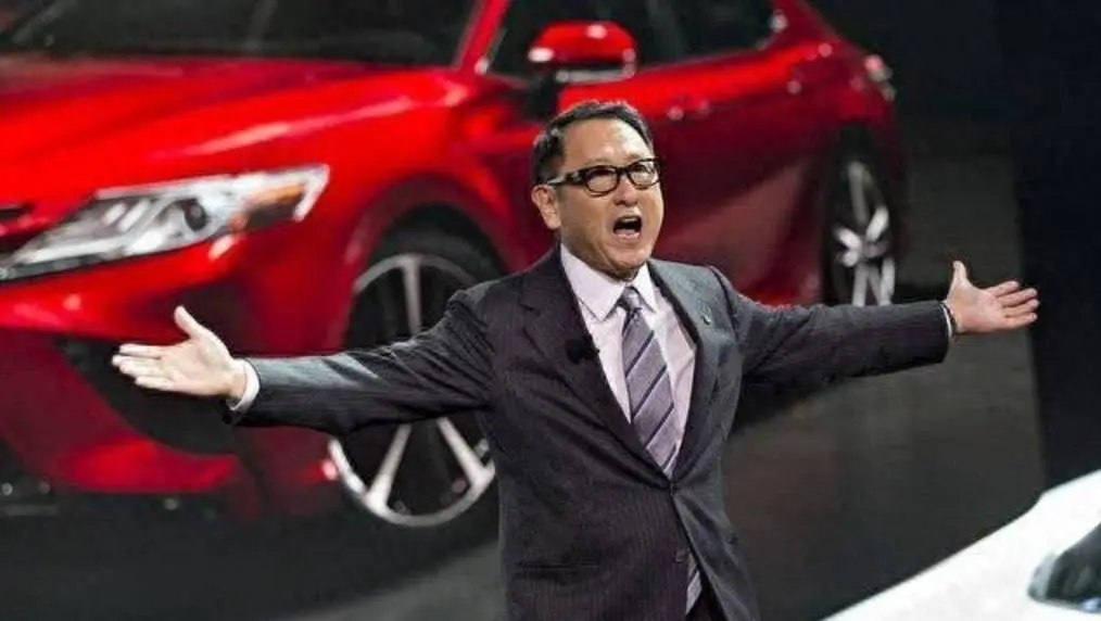 丰田SUV13万跌至10万，简直就是白菜价！耐用2.0L、171马力