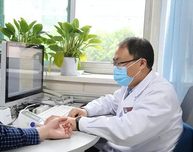 上年纪的人不运动？医生提示：60岁后，切记运动“4要点”