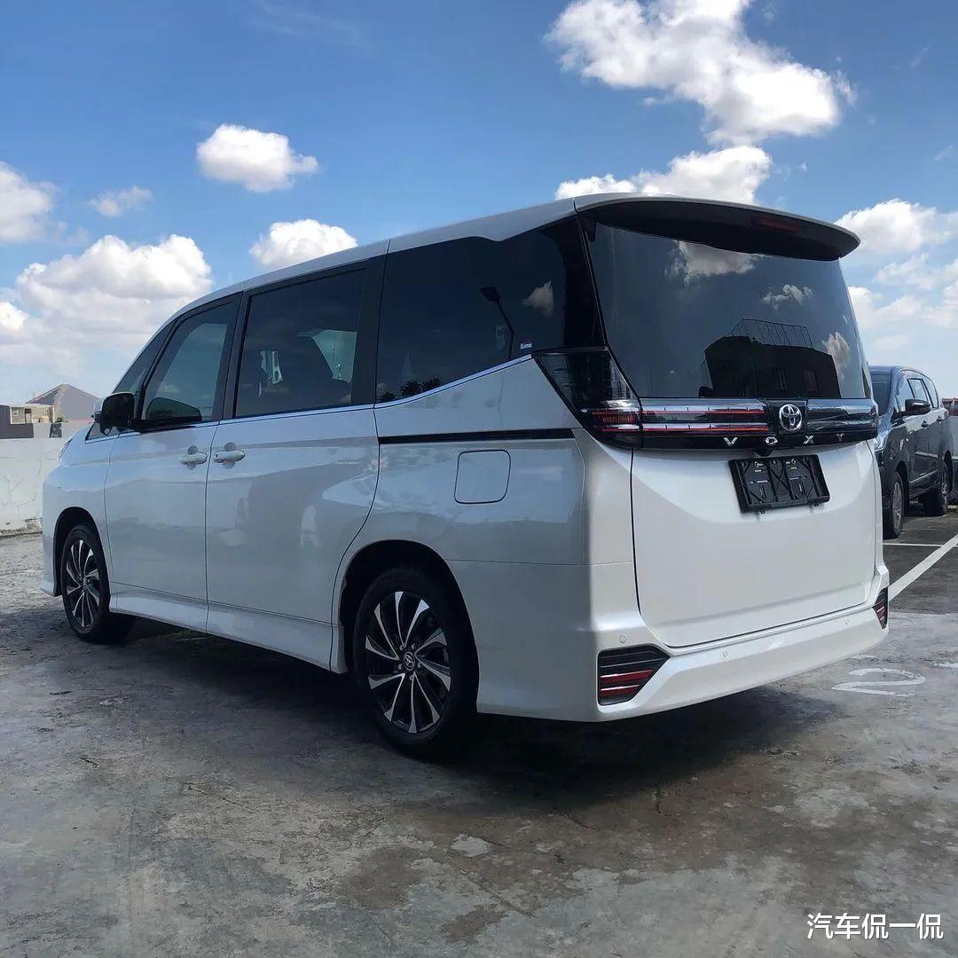 “平民版埃尔法”将至，16万起，GL8压力不小