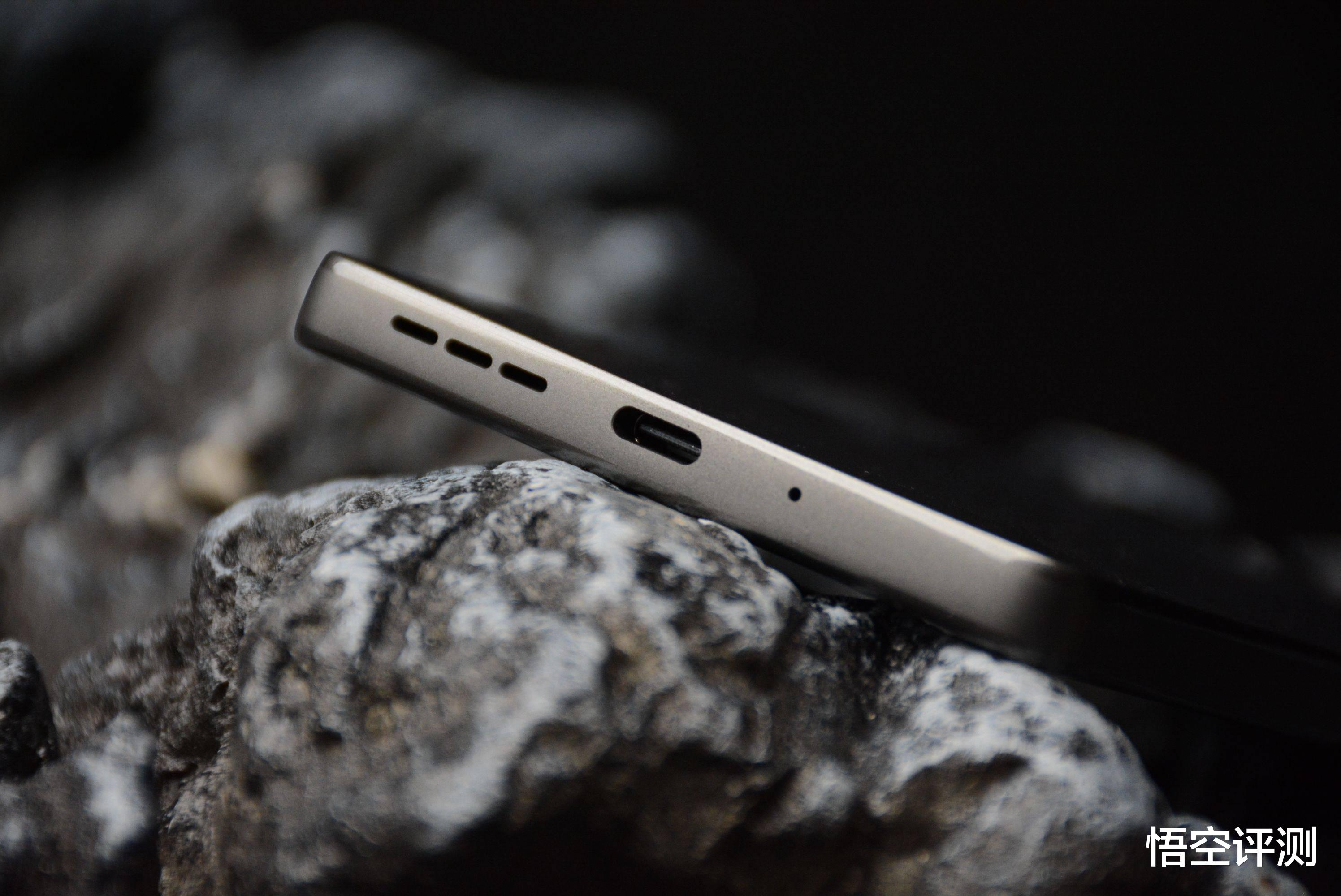 同价位无对手，第三代骁龙6+IP68+强悍AI：联想moto g75评测