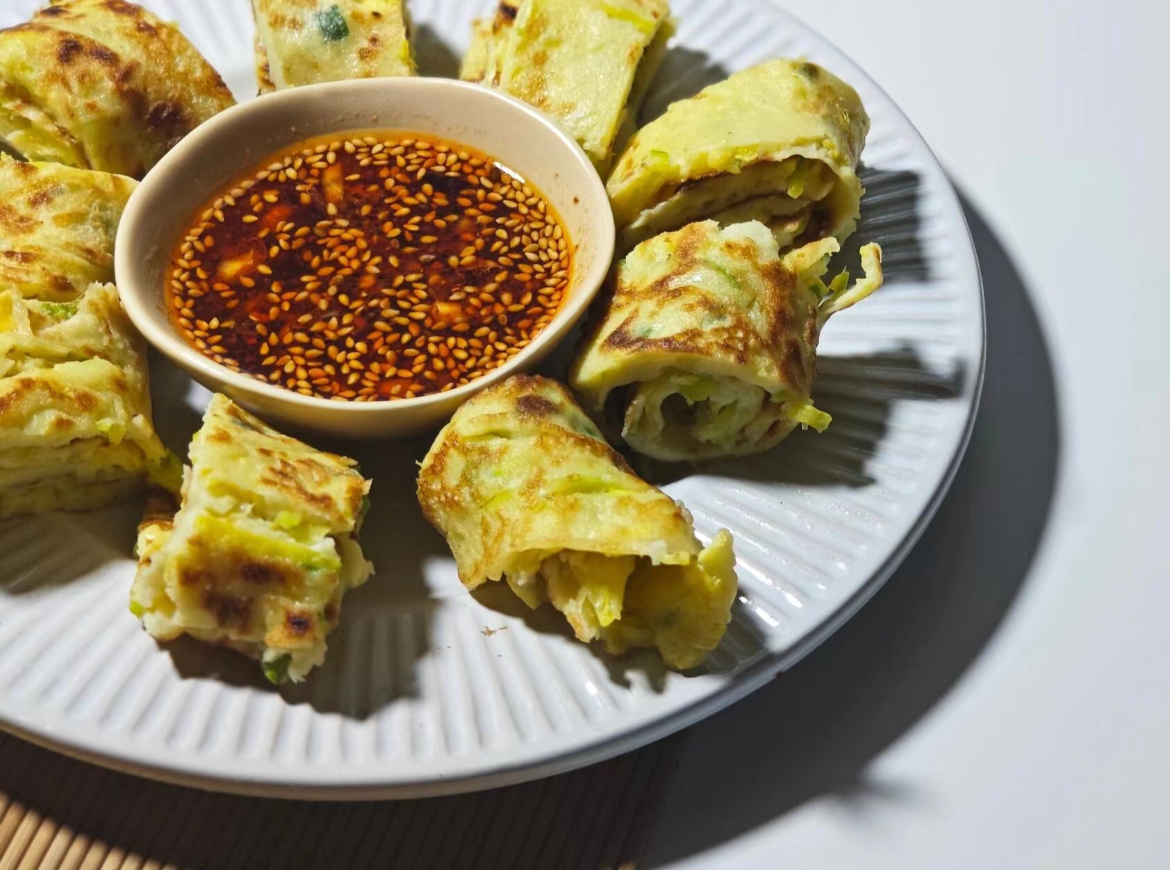 吃了我做的烙饼家人都不爱吃米饭了,皮薄劲道,比早餐店的还好吃