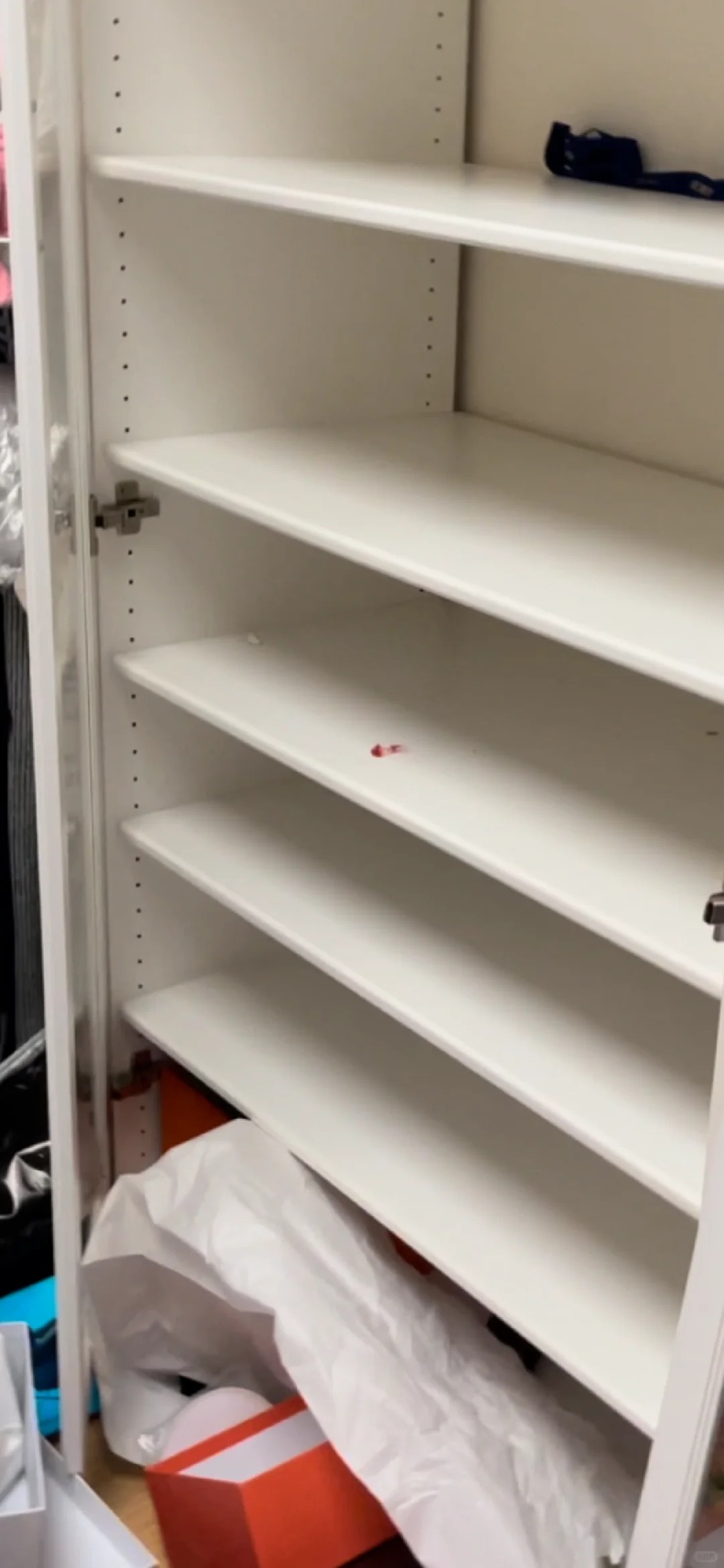 女星外出旅游洛杉矶豪宅遭掏空 曝洗劫惨况损失上千万