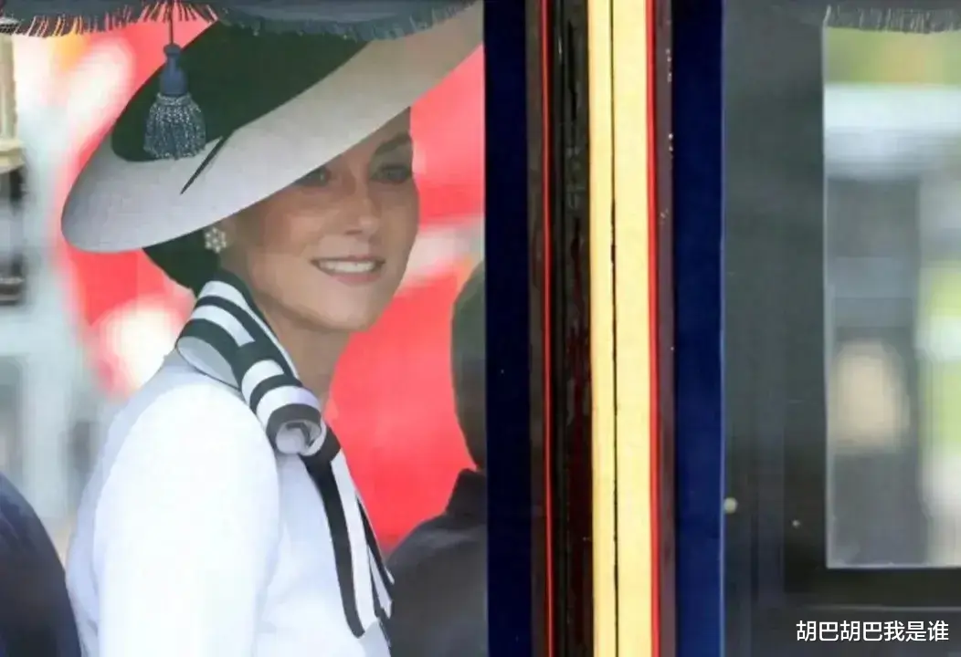 凯特和威廉成陌路,两人再也回不去了,三个孩子的表情说明了一切