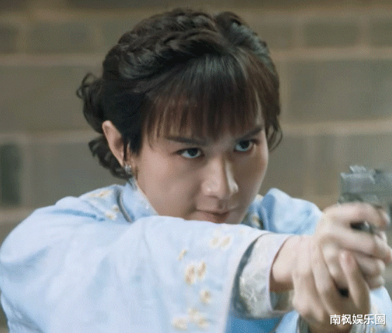 别以为塞俩馒头就叫男扮女装，这5位男星的反串，才对得起观众