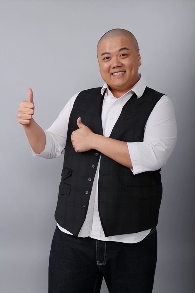 《港星林子聪的惊人蜕变:从大吨位到纤瘦的逆袭》