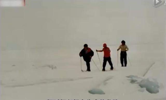 离开央视九年,65岁毕福剑现状曝光,靠着副业养家糊口、衣食无忧