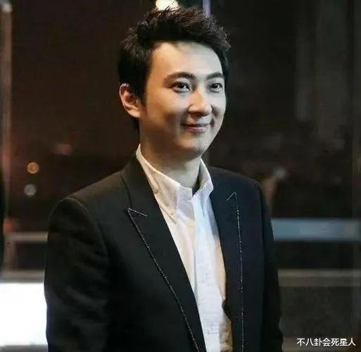 两天6个瓜: 陈晓被曝放弃孩子,欧阳娜娜遭喊话退圈,娱乐圈真乱