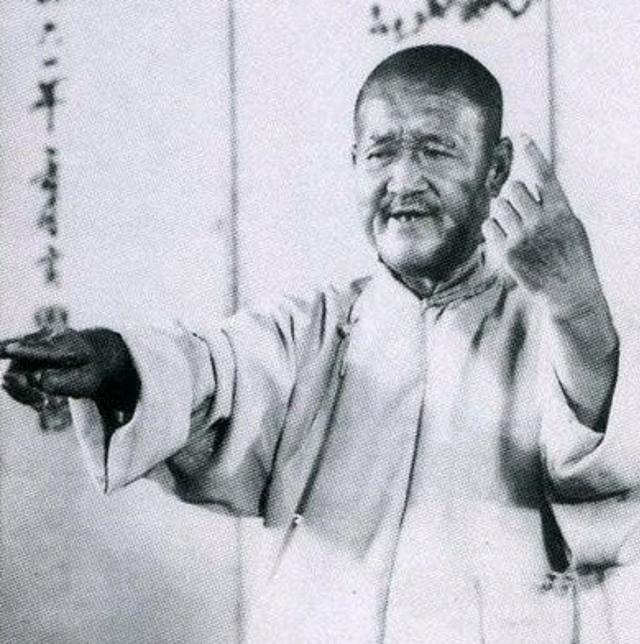 1931年,张寿臣为相声艺人排辈:德寿立仁义,为何成了德寿宝文明
