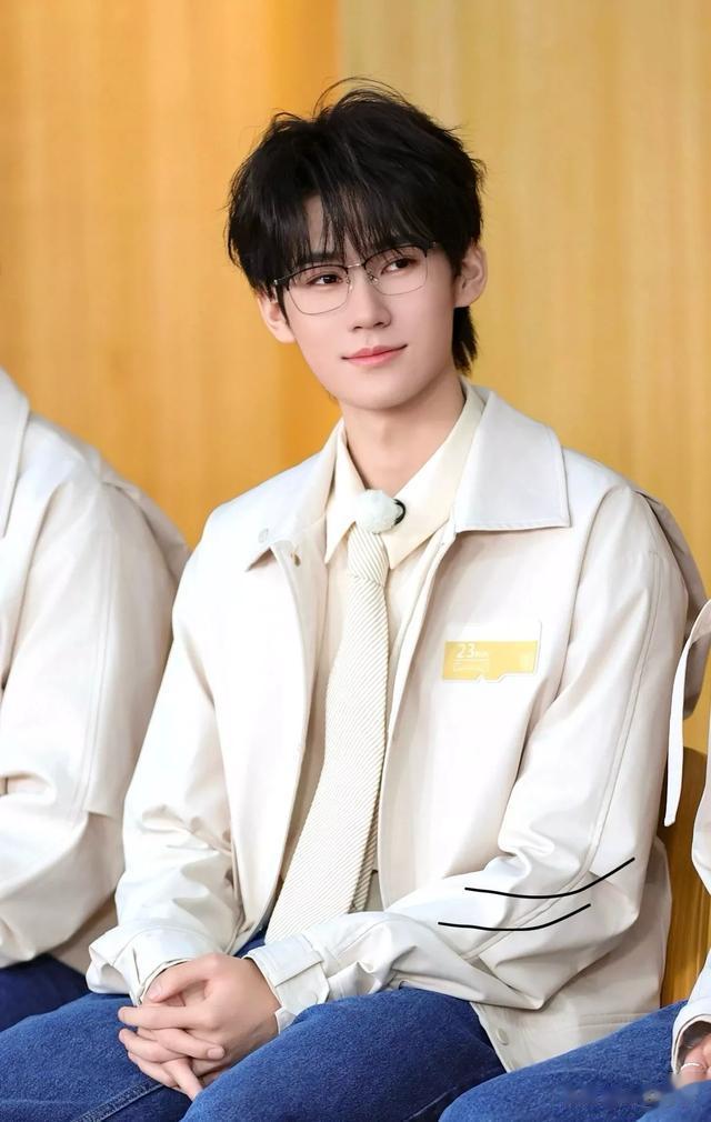 张真源|《跑男》请来一位备受争议的资源咖,成为了众矢之的