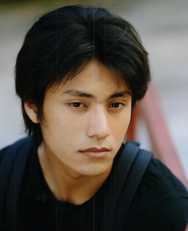 因10块被继母赶出家，儿子生母身份成谜，生父鱼汤求和陈坤如何做