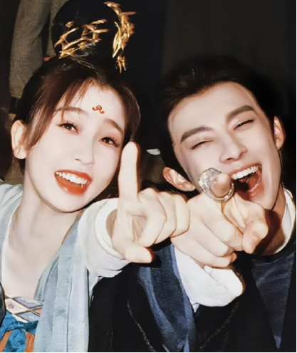 “资本家的丑孩子”收手吧，论顶级审美，还得是以前的煤老板