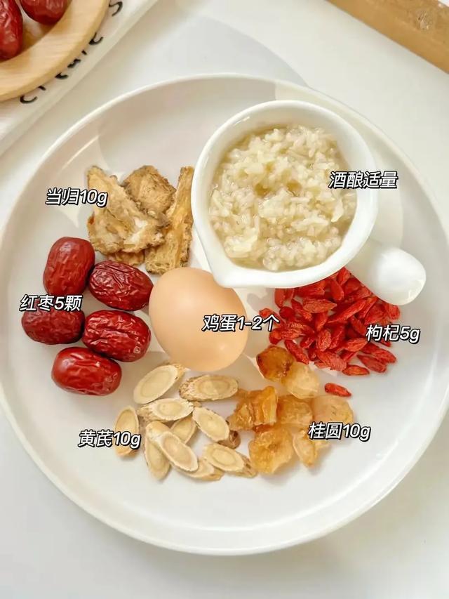 老得慢的女人,都爱吃这6种食物,坚持吃2种以上,60岁也不显老