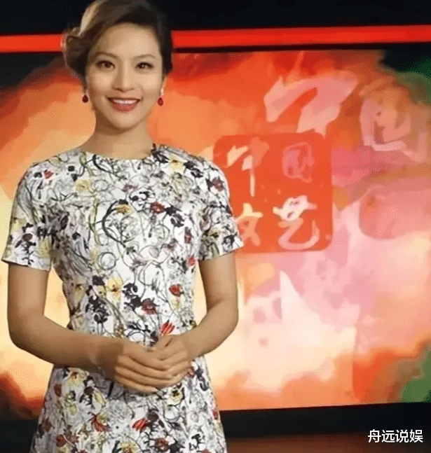 连续14年霸屏中秋!央视‘隐形一姐’真实身份曝光,背景太吓人!