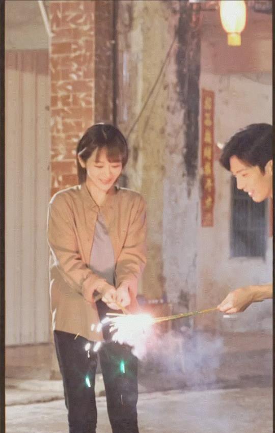 王思聪：杨紫长得丑！杨紫：就你好看！张一山霸气护姐，是真是假