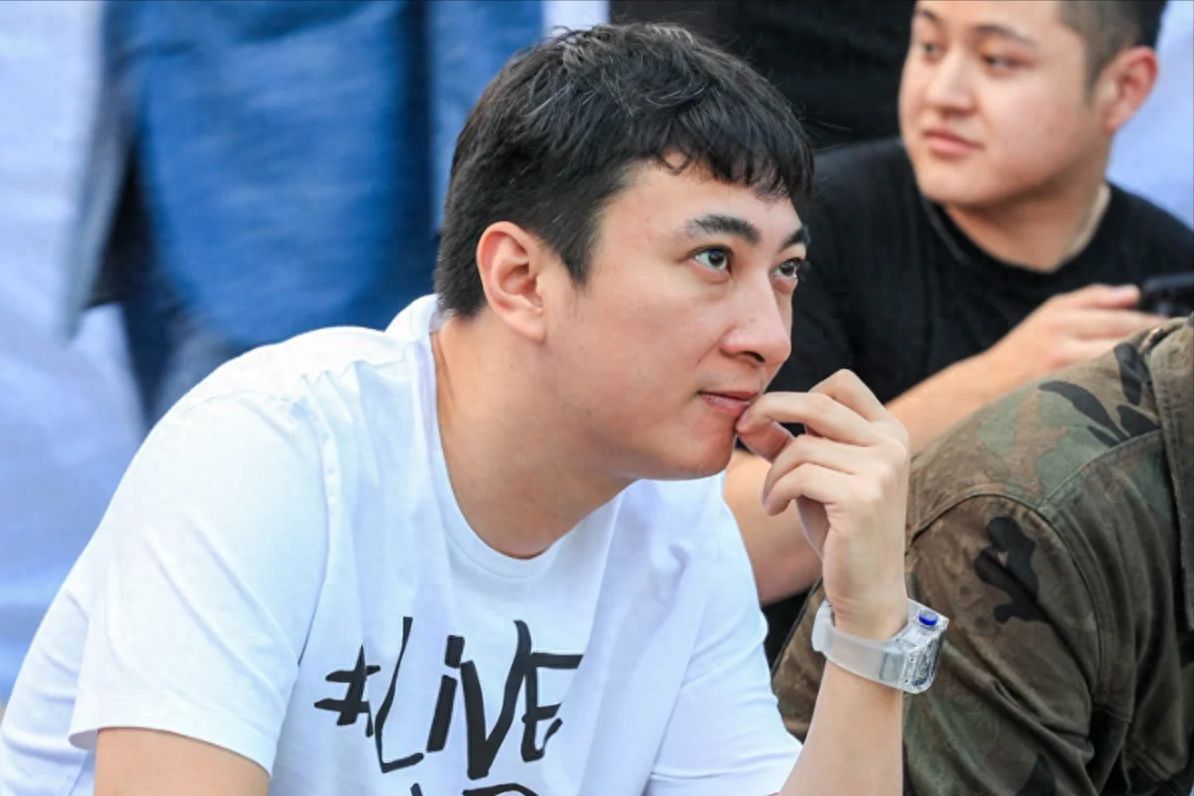 王思聪“私生女”风波再起!黄一鸣“躺赢”人生?懒懒直播破防!