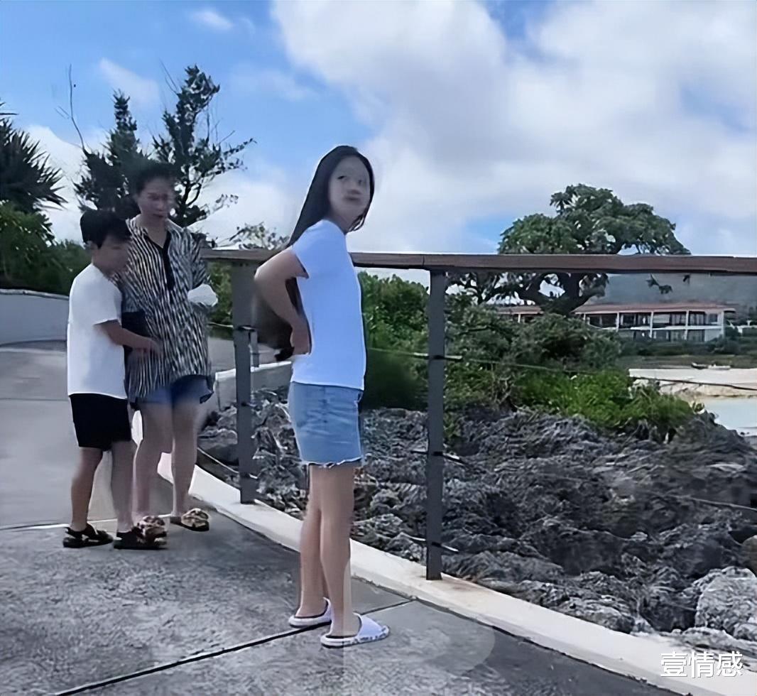 大S气炸了!张兰连拍100条视频,马筱梅晒汪小菲孩子送的生日礼物