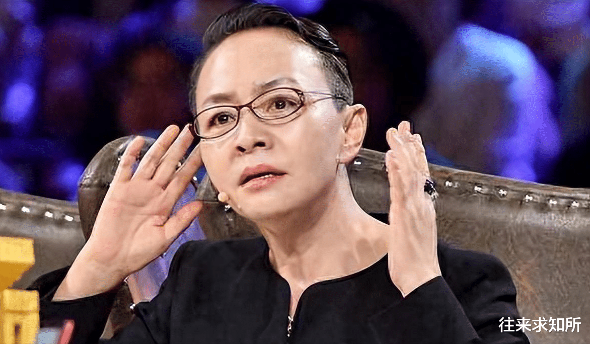 北京美女王博谷：嫁小7岁演员巴图，婚后生两子，风光背后是辛酸