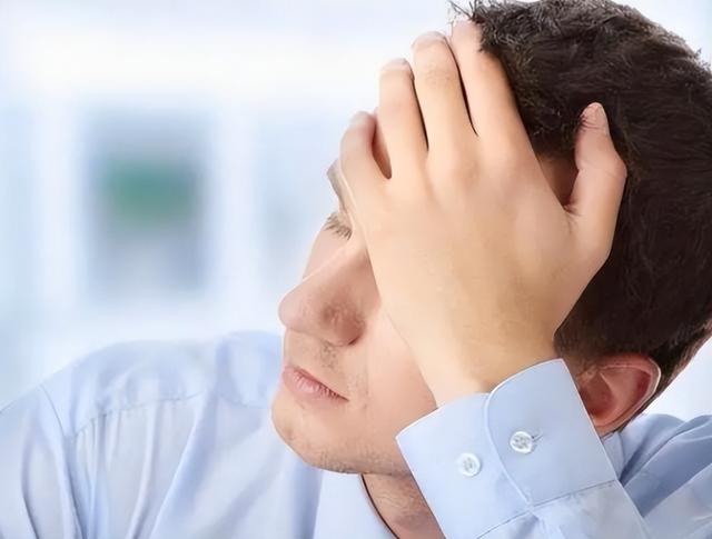 男人开始衰老的“7大迹象”，只要没超过3个，就说明你还很硬朗