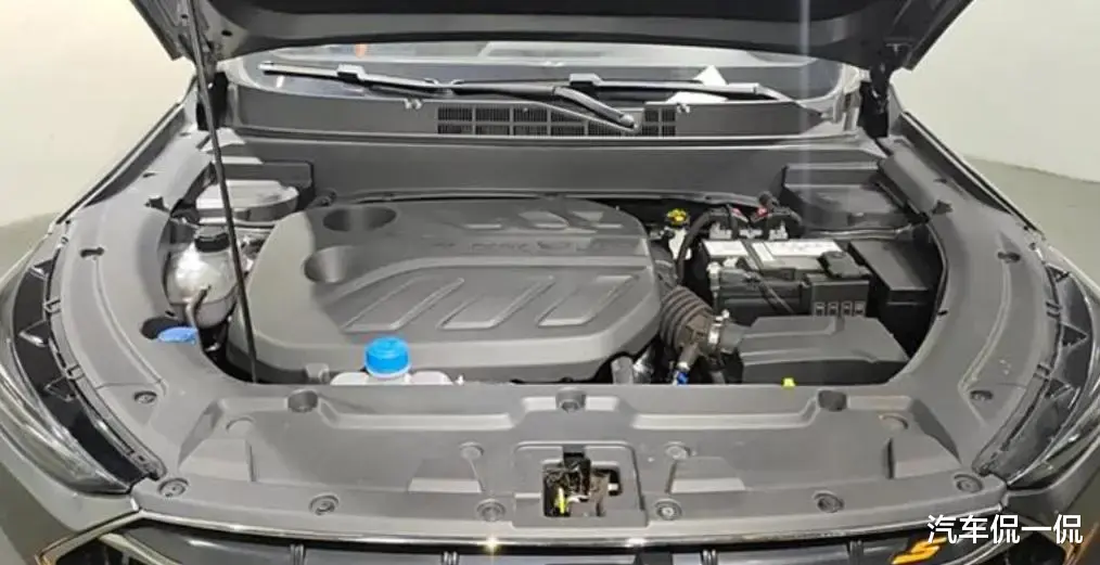 长安的“低调高手SUV”，蓝鲸1.5T配7DCT，仅售7万起
