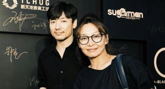 “八竿子打不着”的两人，竟然是夫妻，这6对冷门夫妻太让人意外