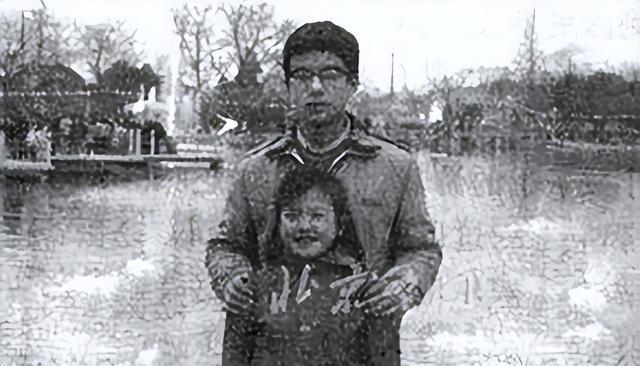 赵薇母亲魏启颖：儿子离婚分走5.2亿，女儿消失荧屏，丈夫也去世