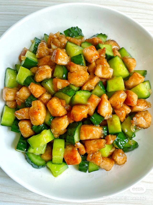 肝喜欢的不是蒲公英，而是这4种菜，中老年常吃，养肝降火身体棒