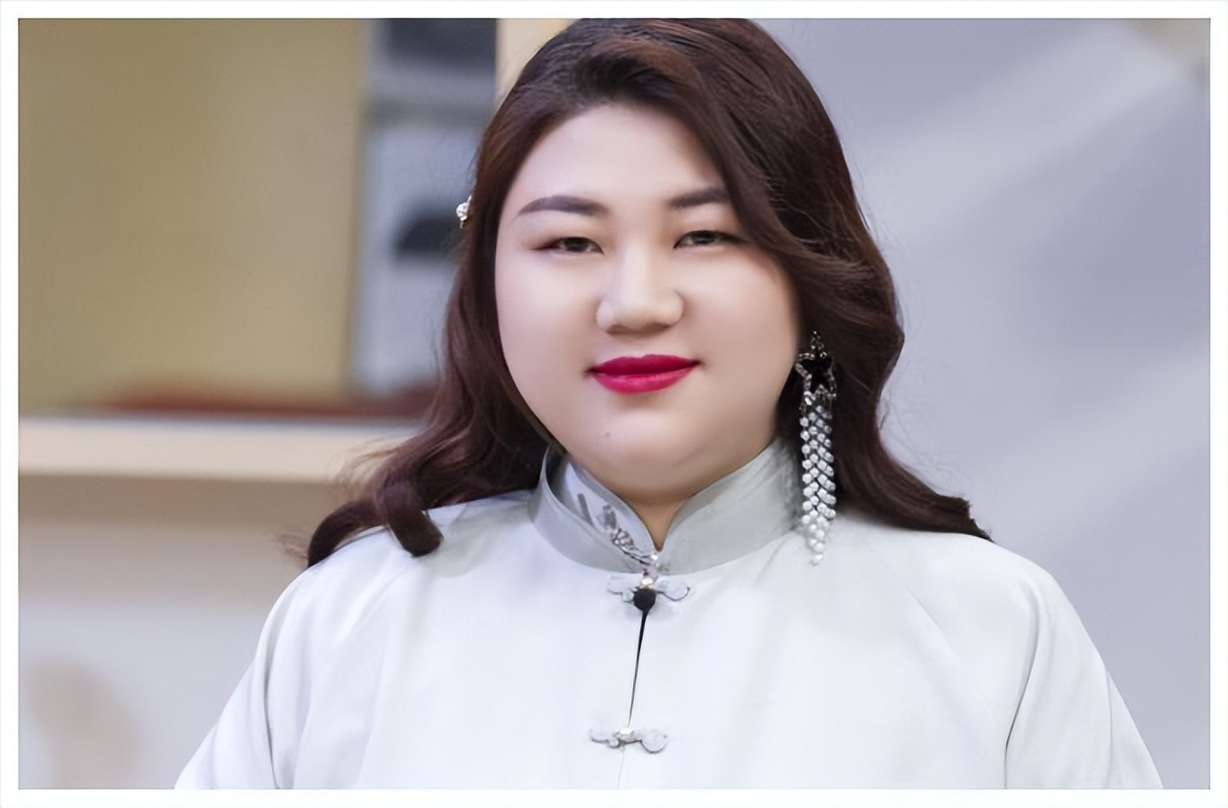 对比41岁贾玲与39岁杨天真后,才发现割胃瘦和运动瘦差距一目了然