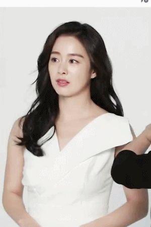 Rain与金泰熙甜蜜游日本,41岁发量惊人,鸭舌帽也难掩金泰熙美貌