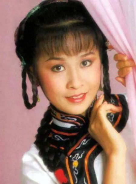 结婚几十年绯闻不断,却被无数人称赞天生绝配,他们之间是真的爱情吗?