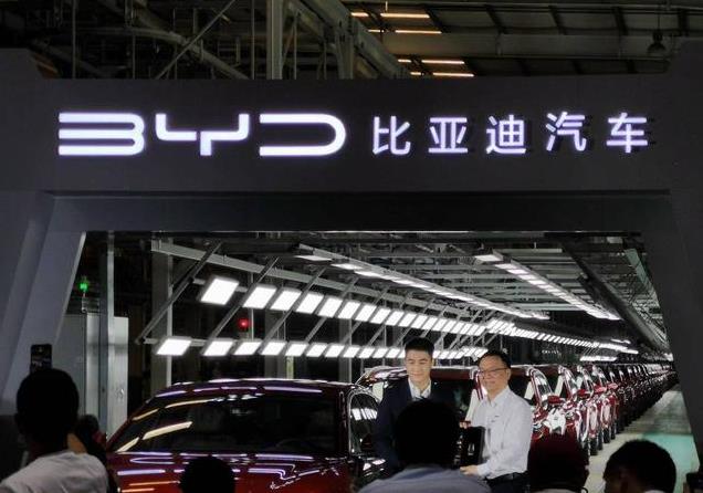 看了日本丰田前10月卖出833万辆汽车，再看比亚迪，差距依旧明显