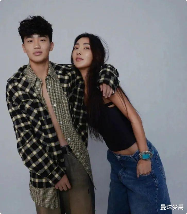 曹格儿子和女儿,14岁Grace好身材遮不住,16岁Joe肌肉吸睛