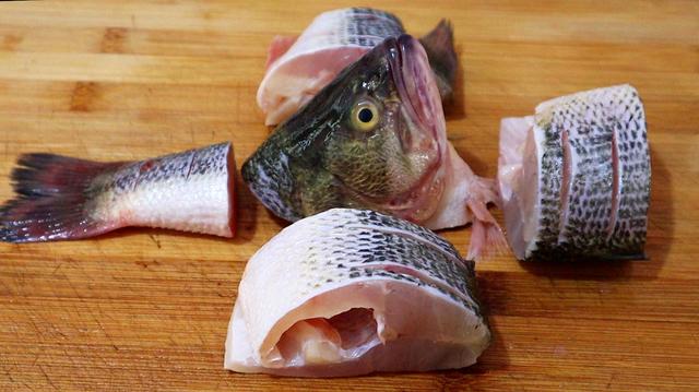 鱼的4个部位毒素多？不要随便给家人吃，多亏老板提醒，长知识了