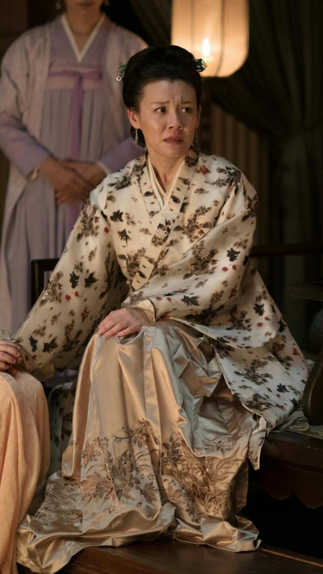 年纪越大越漂亮的女星,我只服这8位,年轻时一般,快40岁才变美