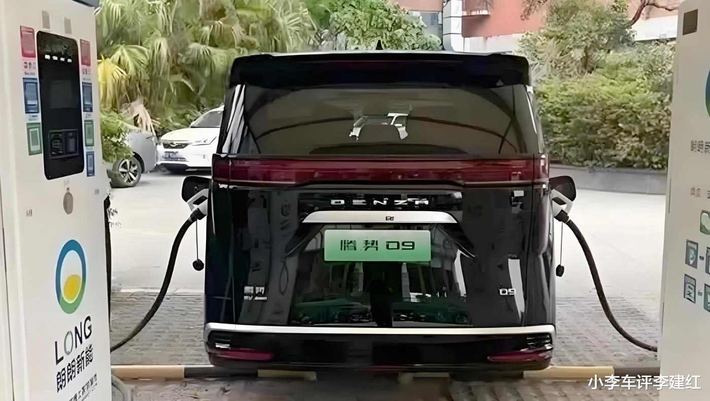 明年，比亚迪要放一个大招，这次是纯电