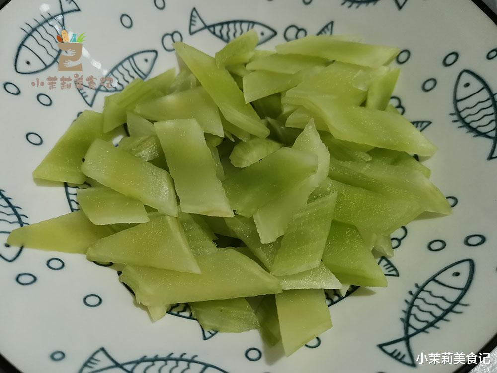 今日进惊蛰，牢记：1不捂，2不晒，吃3样，忌2事，精神舒适过春天