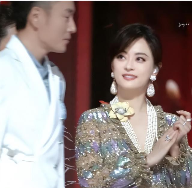 夫妻本是同林鸟？但抱歉，邓超这次救不了“不愿自降身份”的孙俪