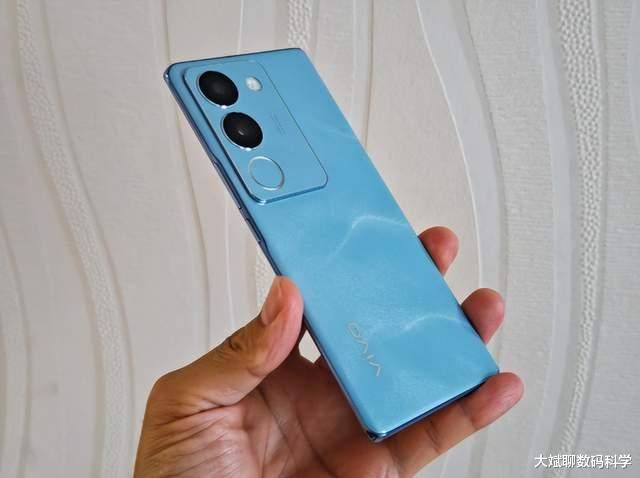 5款性价比很高的手机，每一款都特点鲜明，闭眼买就行