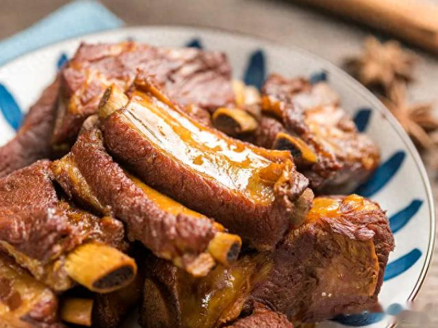 炖排骨调料是关键，5种调料不能少，排骨不油腻，软烂入味又脱骨