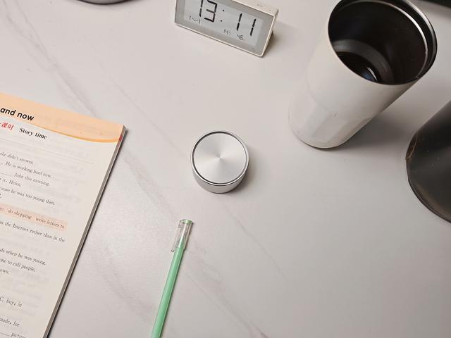 用光保護(hù)視力，米家立式學(xué)習(xí)燈Pro，孩子學(xué)習(xí)路上的貼心伙伴