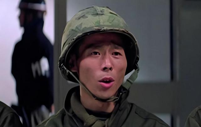 他是刘家良胞弟 演戏导演全能 不受哥哥重用 与洪金宝更像亲兄弟