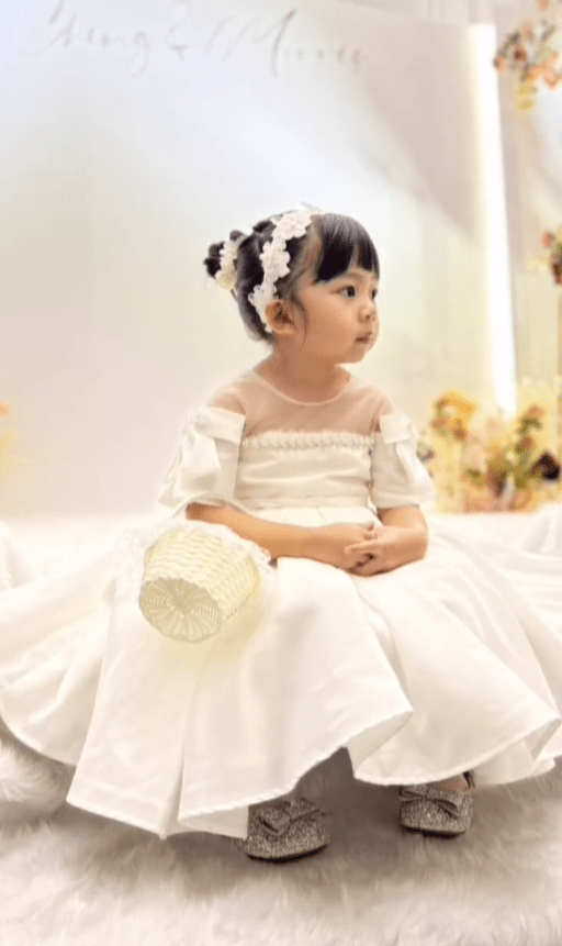 40岁的她息影高龄产女险中风!如今想让女进娱乐圈 网友:不够格!