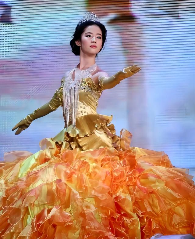 给7位“中国男性梦中情人”排个名：高圆圆仅第3，第一名没有争议