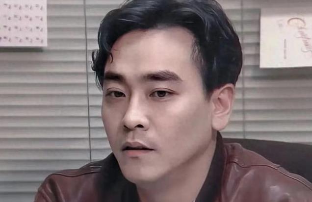 尔冬升神秘女友正面照曝光!年轻漂亮骨相好美,侧颜撞脸窦靖童