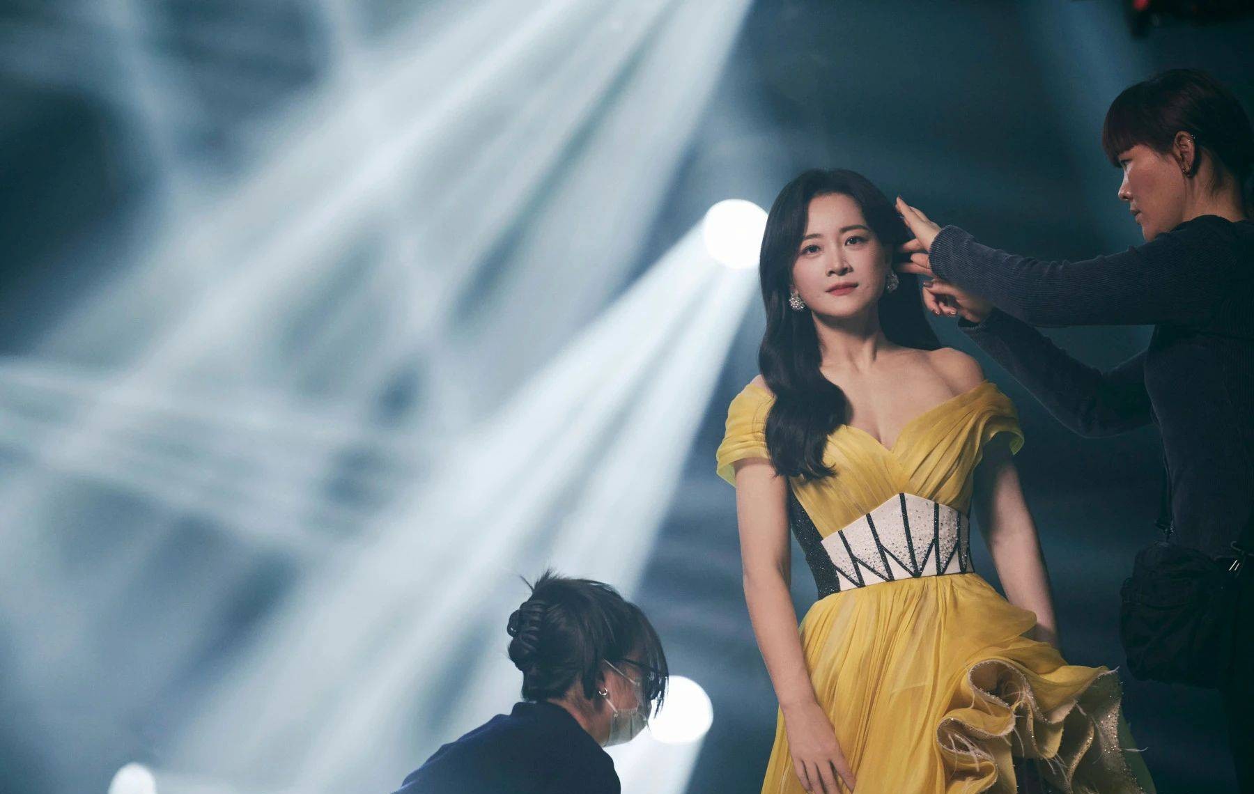 贾玲复胖到140斤虎背熊腰? 被质疑花重金靠打针减下100斤