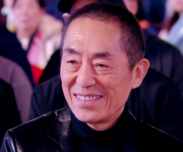 湖北这一晚，江湖地位，咖位大小，在70岁成龙身上体现的淋漓尽致