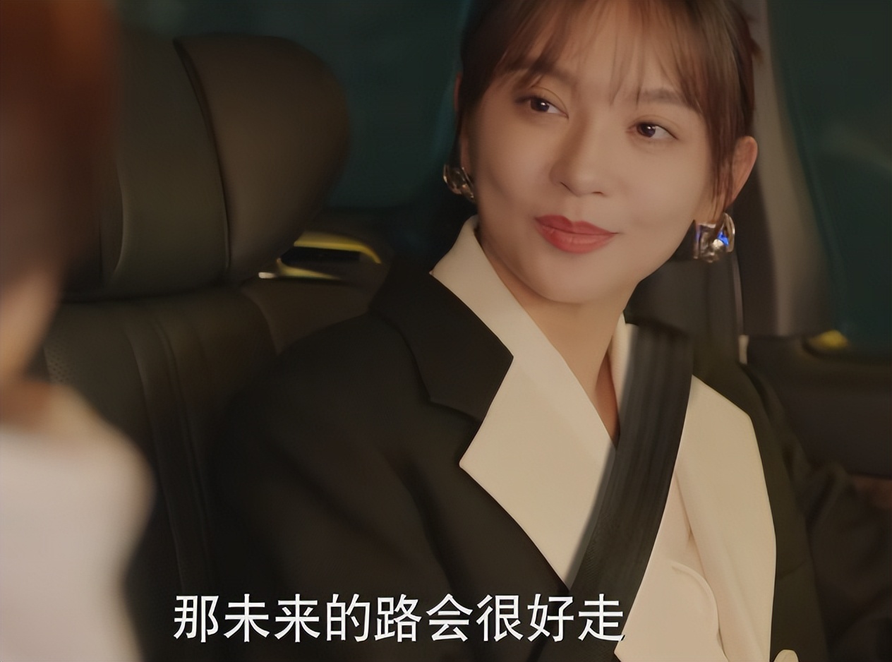 《你比星光美丽》出圈理由：施诗的演技，谭松韵的脸，许凯的身材