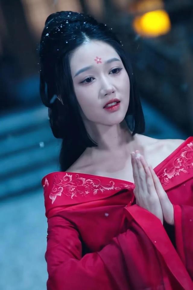 红果年度女演员，徐艺真彻底下桌，新人辈出看不停