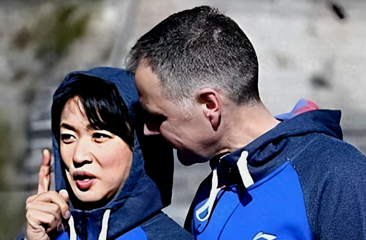 55岁金星:做女人“后遗症”日渐严重,令老公汉斯有苦讲不出